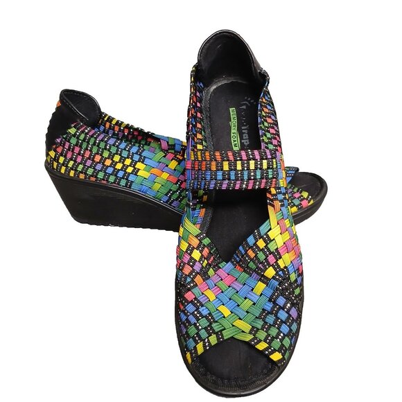 Baretraps Woven Sandals Umma Womens 8.5 Black Rainbow Summer Beach Wedges Stetch - Picture 1 of 15